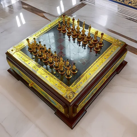 Шахматы и шашки из Златоуста — необычный подарок