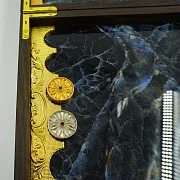 Деревянные нарды «Лазурит №2» с позолоченной златоустовской гравюрой — оригинальный подарок — фотография 3