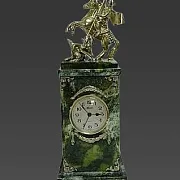 Интерьерные часы «Георгий Победоносец» из нефрита в подарок — фотография 4