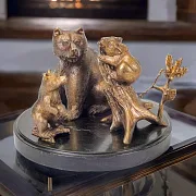 Подарочная бронзовая композиция «Три медведя» на змеевике — фотография 1