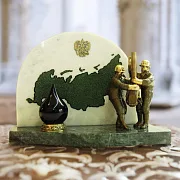 Бронзовый сувенир «Российская добыча нефти» на камне — необычный подарок — фотография 1
