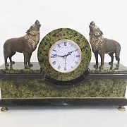 Каминные часы «Волки» из бронзы и змеевика — необычный подарок — фотография 2