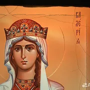 Деревянная икона "Святая Мученица Валерия" — необычный подарок — фотография 4