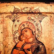 Икона деревянная "Богоматерь Волоколамская" в подарок — фотография 5