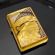 На память: Зажигалка Zippo с гравировкой "Пантера" — фотография 1