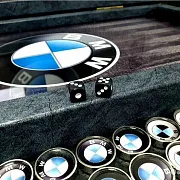 Подарочные нарды под стеклом «BMW» — фотография 4